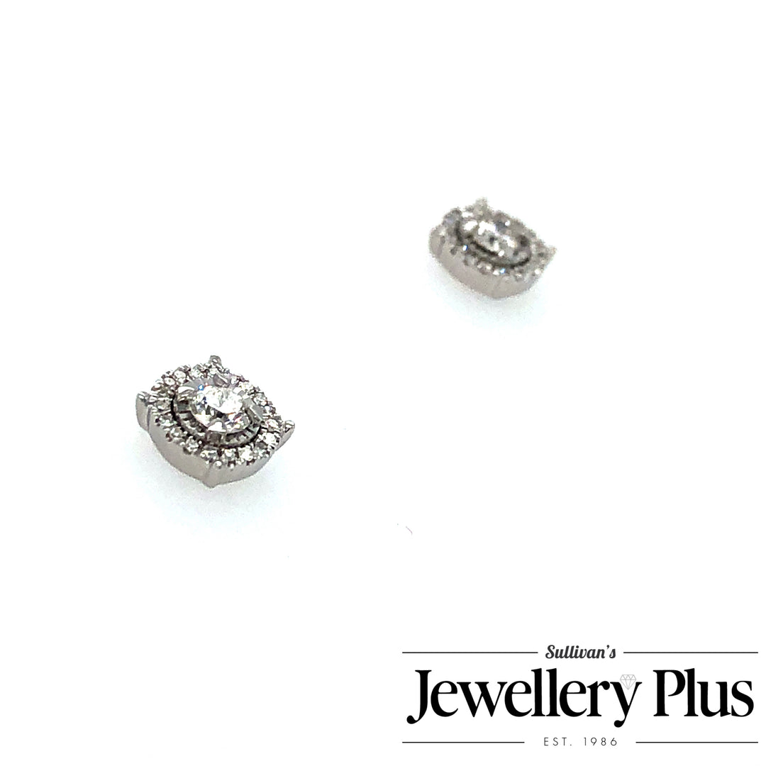 14K White Gold Stud Diamond Earrings 0.29CTW.