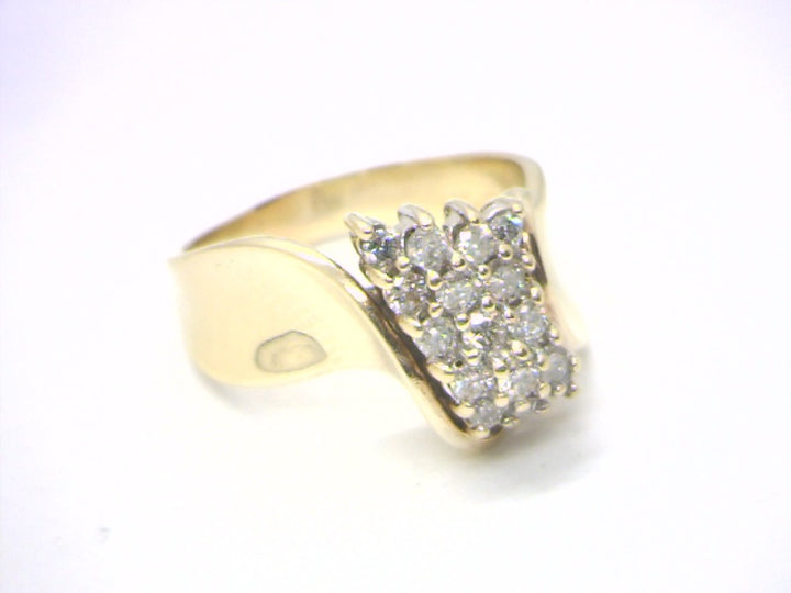 Women's 10K Yellow Gold 0.25 Round Brilliant Cut Cluster Diamond, Fashion Ring