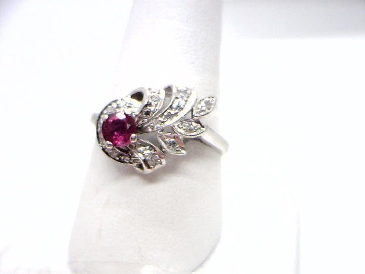 14K White Gold Gemstone ring CTW.