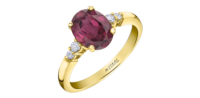 10K Yellow Gold Gemstone ring CTW.