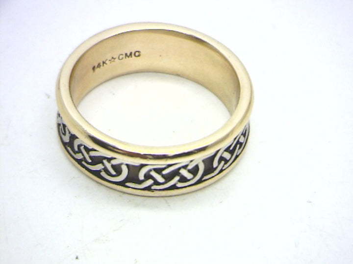 Men's 14K Two Tone Celtic Size 7 Wedding Band