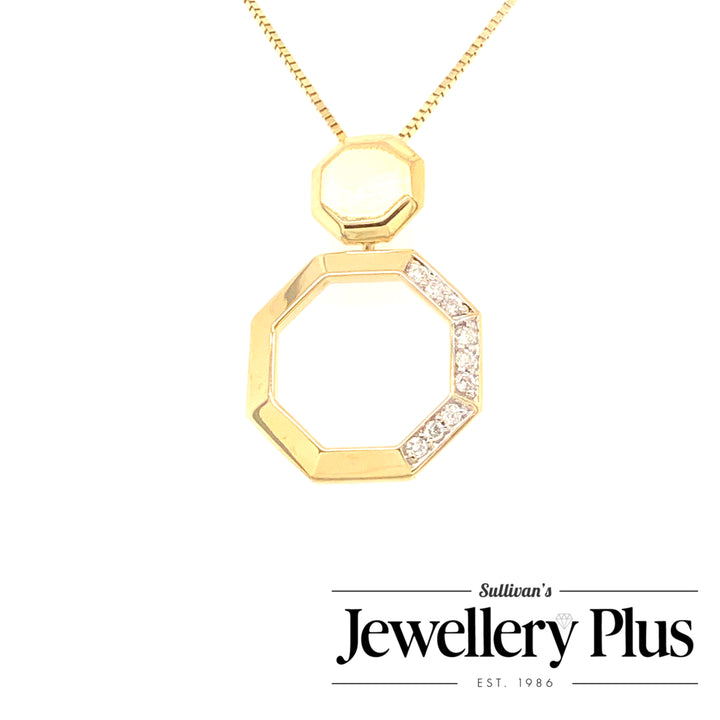 10K Yellow Gold Diamond Pendant 0.10CTW.