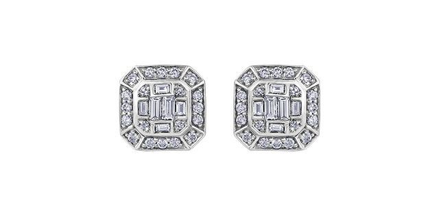 14K White Gold Stud Diamond Earrings 0.14CTW.