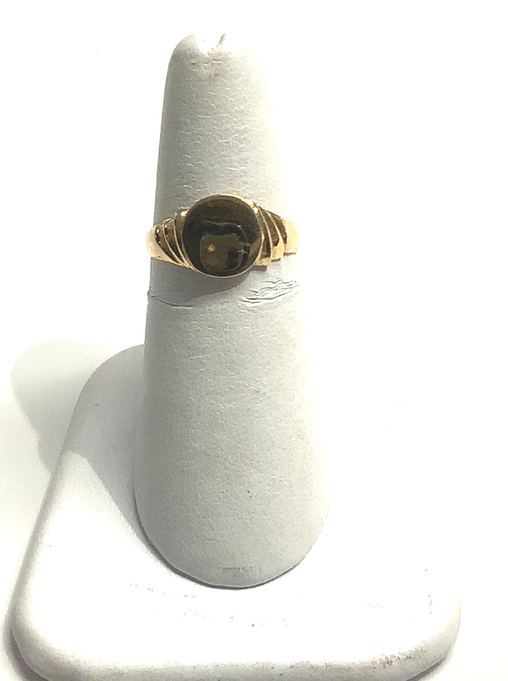 Women's 10K Yellow Gold Signet Size 5.5 , Fashion Ring