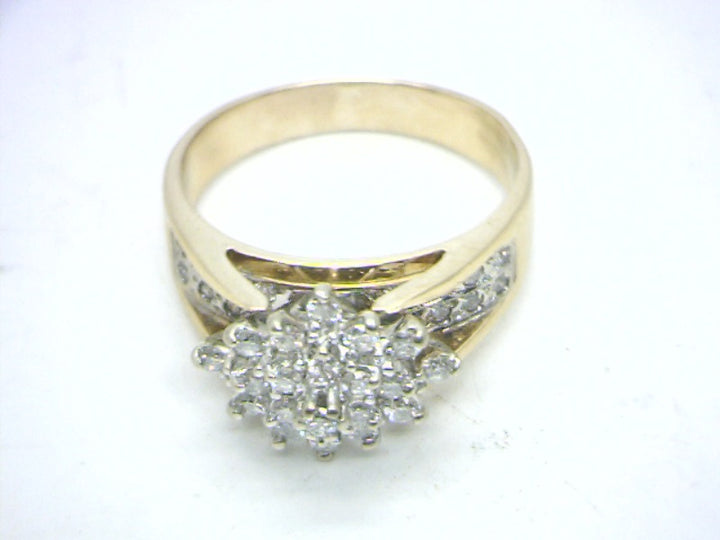 Women's 14K Two Tone 0.50 Round Brilliant Cut Cluster Diamond, Fashion Ring