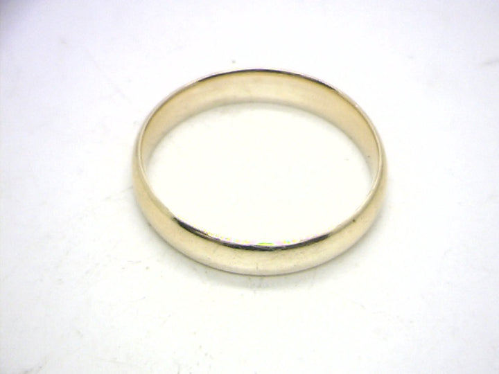 Men's 10K Yellow Gold Half Round Size 11 Wedding Band