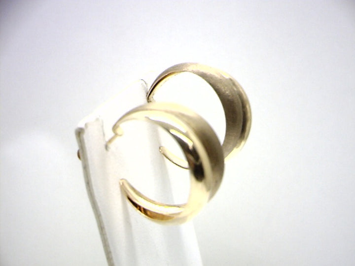 10K Yellow Gold Medium Hoop Gold Earrings