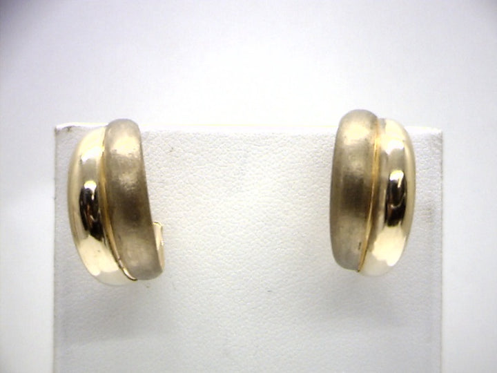 10K Yellow Gold Medium Hoop Gold Earrings