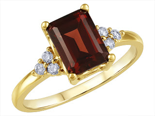 10K Yellow Gold Gemstone ring CTW.