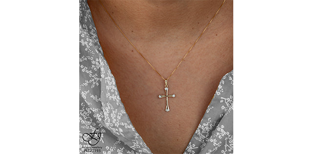 10K Yellow Gold Cross Diamond Pendant CTW.