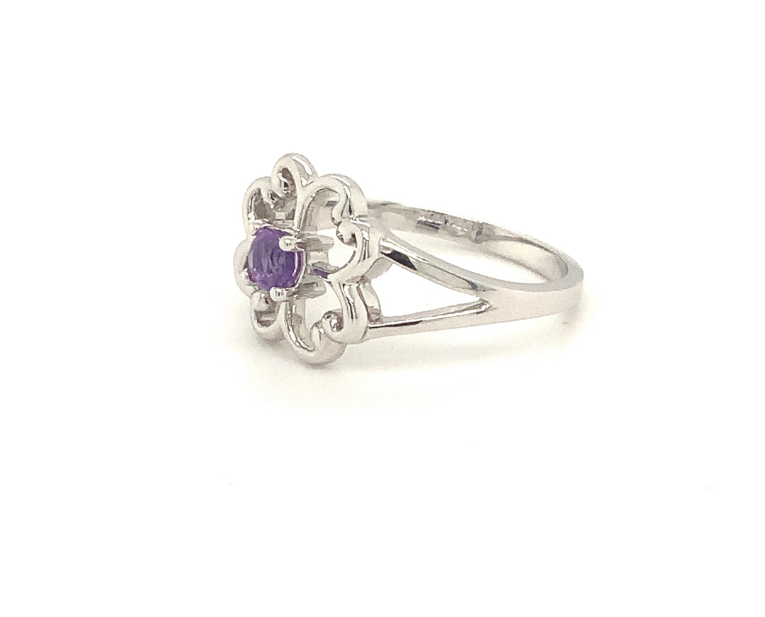 10K White Gold Gemstone ring CTW.